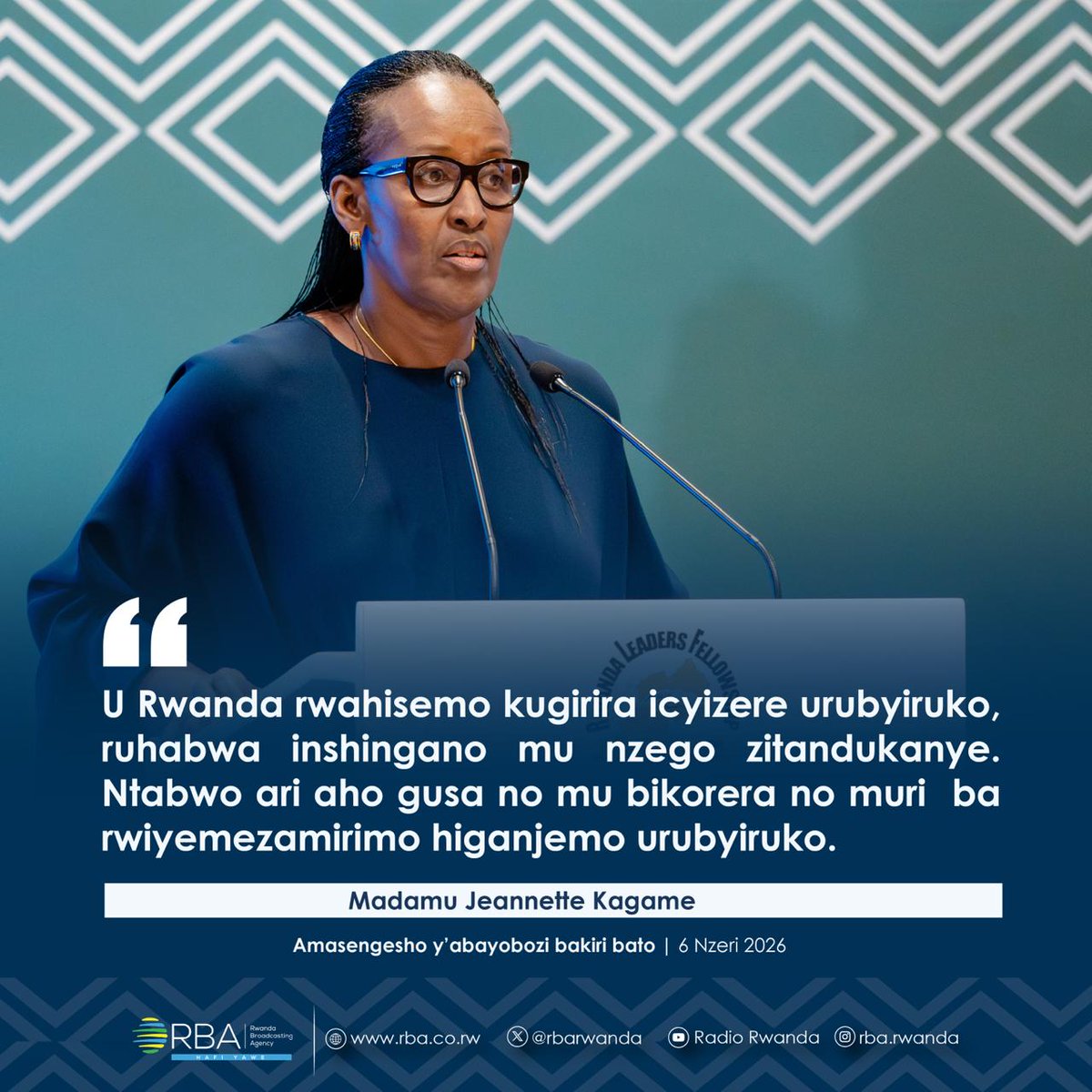 rbarwanda's tweet photo. Madamu Jeannette Kagame yibukije urubyiruko ko rugomba kubyaza umusaruro icyizere rwagiriwe n'Igihugu. #RBAAmakuru #PrayerBreakfast #YoungLeadersPray https://t.co/IIIwxiN9Fq