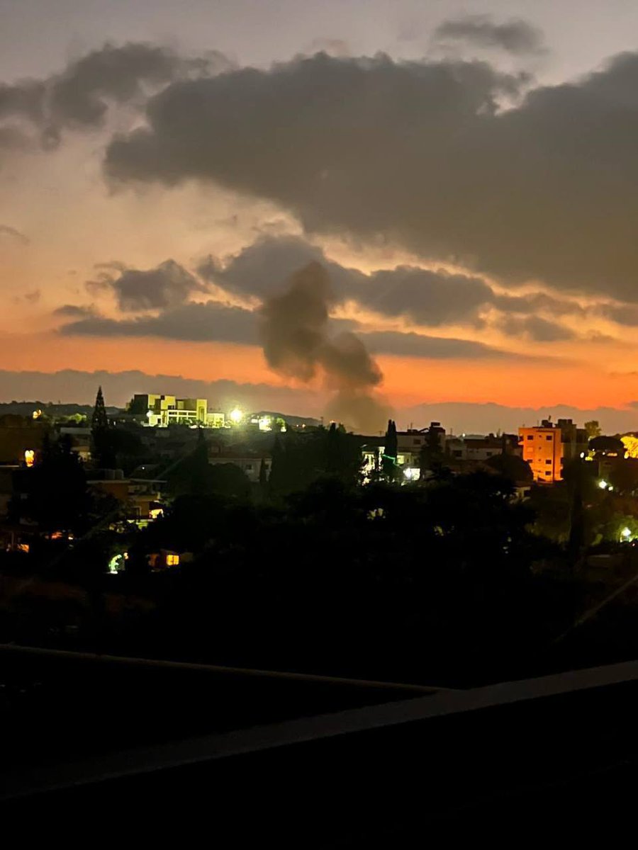 hey_itsmyturn's tweet photo. #Lebanon 🇱🇧 now https://t.co/T3QtlfCU44