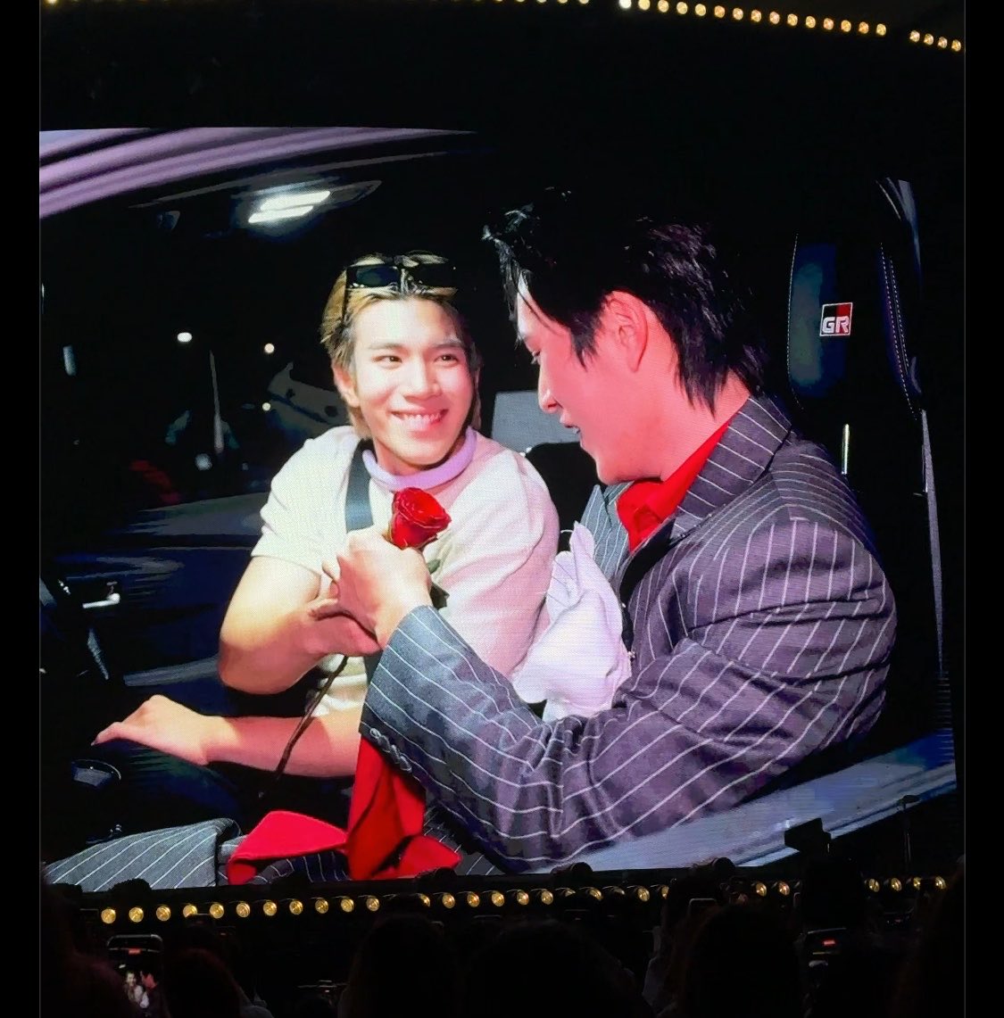 pitchoar's tweet photo. อยากจะแหมมมมมมมมมมมมมมมมมมมมม

GEMINI ART VENTURE FINALE
#GeminiConcertD3
#GeminiFourth #เจมีไนน์โฟร์ท https://t.co/AkXqnGDMiG