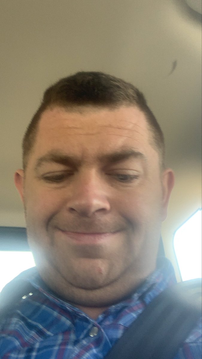 tyler36355799's tweet photo. https://t.co/esLGe1enaW