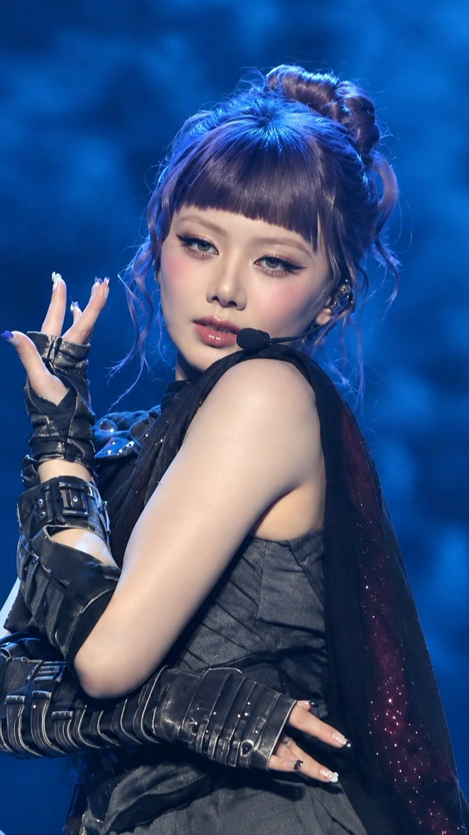 Seedy0h's tweet photo. Paris Hi-chan will always be remembered!

#XG #HINATA https://t.co/Tr3Judftlb