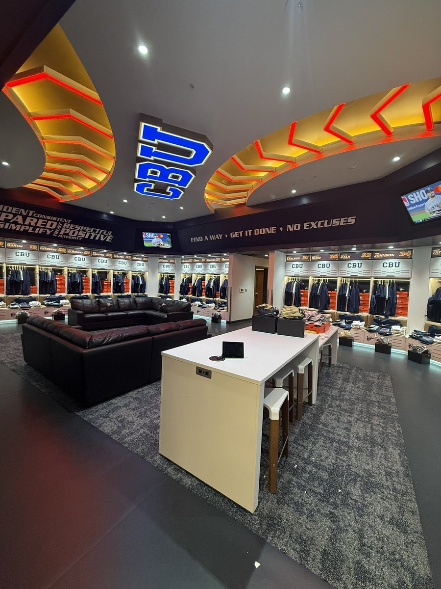 jacksonphilly44's tweet photo. Thank you to @jordanaboites and the rest of the CBU staff for having me out yesterday. Had a great time meeting the staff, and getting to see the facilities/campus! https://t.co/iNNi4ukWeD