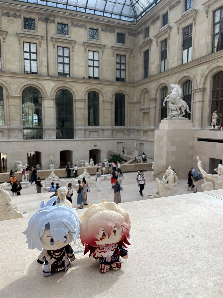 vaendeimos's tweet photo. they went on a date at the museum https://t.co/feaTNQWUpO