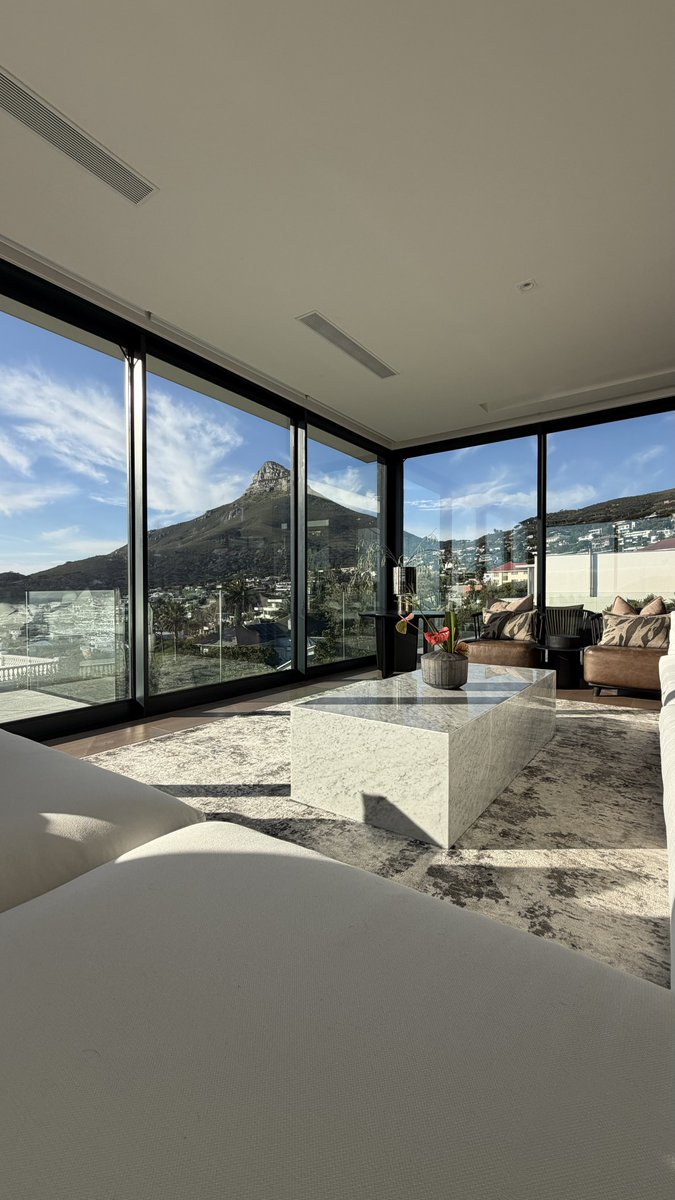 Omr_9s's tweet photo. Cape Town 🇿🇦 https://t.co/kkVMJxa14h