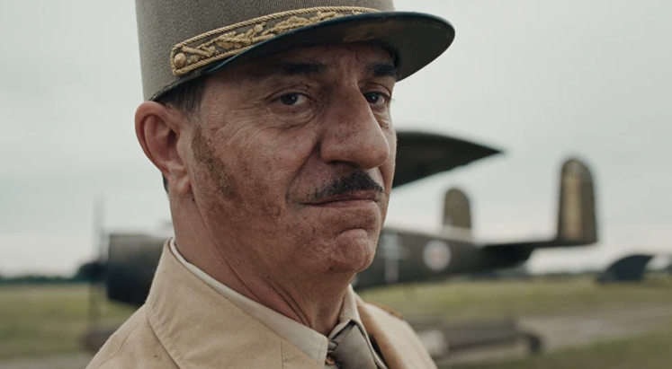 RichBoxoffice's tweet photo. FORGET the over-hyped blockbusters: the surprise hit of the summer in France and now on these shores is the two-part, six-hour epic from former diplomat turned director Antonin Baudry about France's wartime leader at his finest. The magnetic Simon Abkarian portrays De Gaulle with an irascible Simon Russell Beale as Churchill. Catch the first part now at @Filmhouse  and read the four-star review: https://t.co/cr1pwmYkep Meanwhile join the queue for Part Two. In France it has been embraced as enthusiastically by Gen Z as their parents and grandparents. @Entertainment @PicEntFilms @PatheFilms @MinistereCC @FranceintheUK @francediplo @FrFilmFestUK