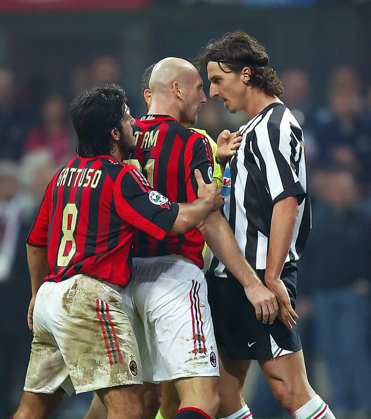 00sFootb4ll's tweet photo. Milan - Juventus, 2005-06. Gattuso + Stam vs Zlatan. Clash of titans🍿 https://t.co/c055Fh3Vff