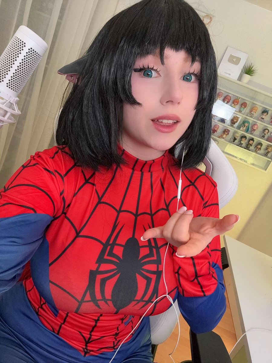upminaa's tweet photo. HELLO 🖤🕷️ LIVE NOW ❤️❤️ playing Garten of banban 4 and doing many other cool things 🥰 COME HANG OUT 🫶🏻 https://t.co/uKEfiF7wZa https://t.co/1ZRPBcfbX7