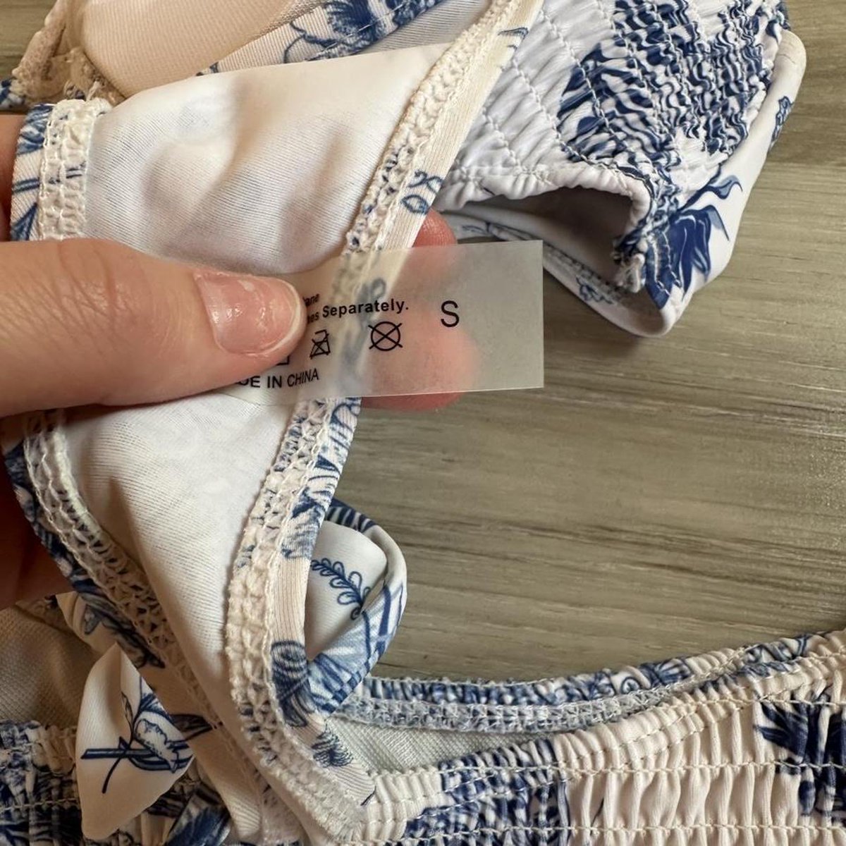 Depopia1's tweet photo. blue &amp; white floral bikini set

iamewe8 https://t.co/flN2flj58d