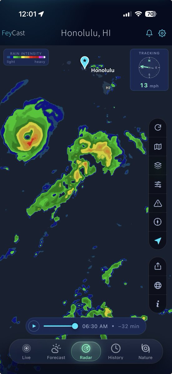 FeyCast_App's tweet photo. I had a server issue that shut down radar for about an hour this morning. Everything is back up and running normally. Checking in on Hawaii for a quick test. Nice to see they'll mostly avoid the hurricane! #Lowell #HurricaneLowell https://t.co/acz5Kzc4wG