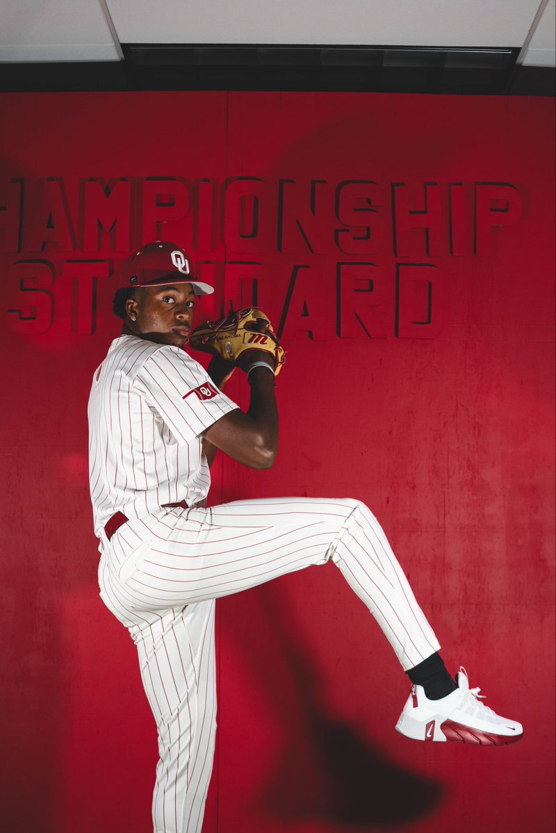 jordancgarcia42's tweet photo. In God we Trust‼️ OKLAHOMA IS HOME. Boomer Sooner 🙏🏼💪🏼🤝❤️ #committed @chshornetbball @OU_Baseball @CoachJohnsonOU https://t.co/xwE92ykOqs