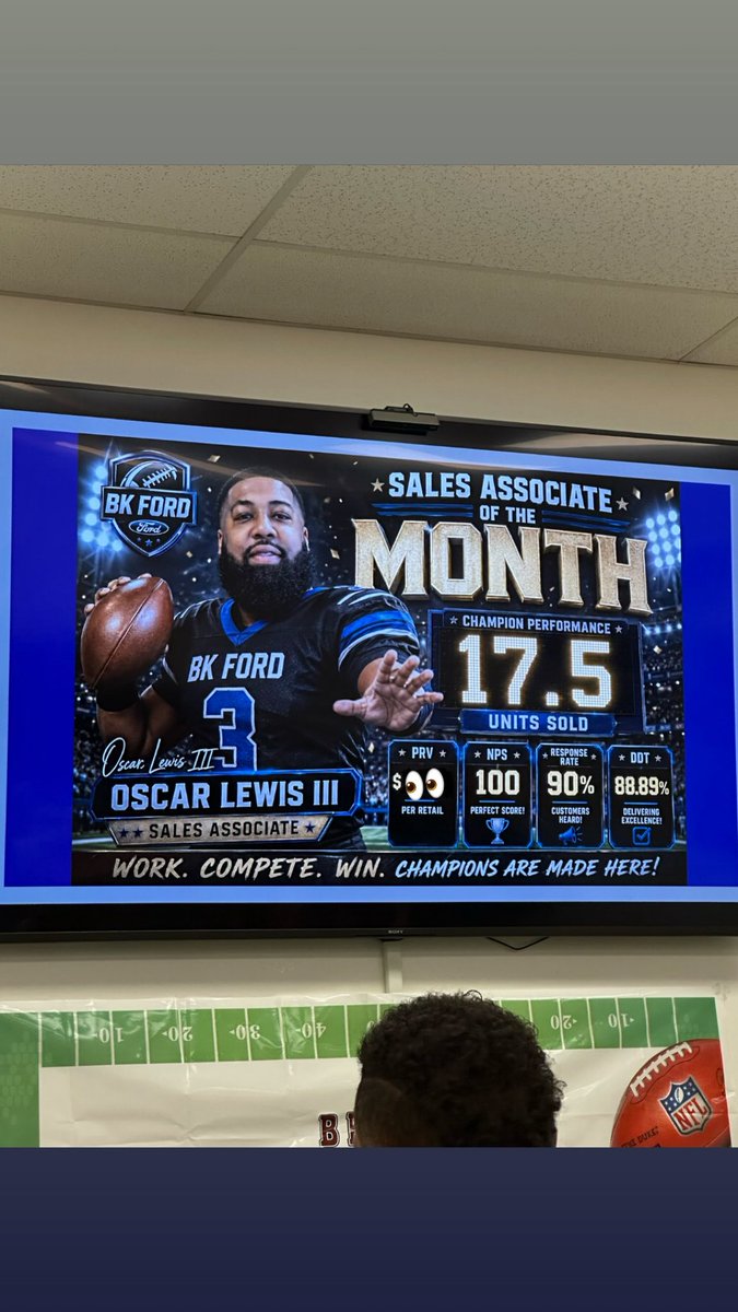 Official_OL3's tweet photo. Well that’s cool! After this #LaborDayWeekend let’s try it again #SalesmanOfTheMonth #OL3 👌🏾 https://t.co/CZ4eqaw24b