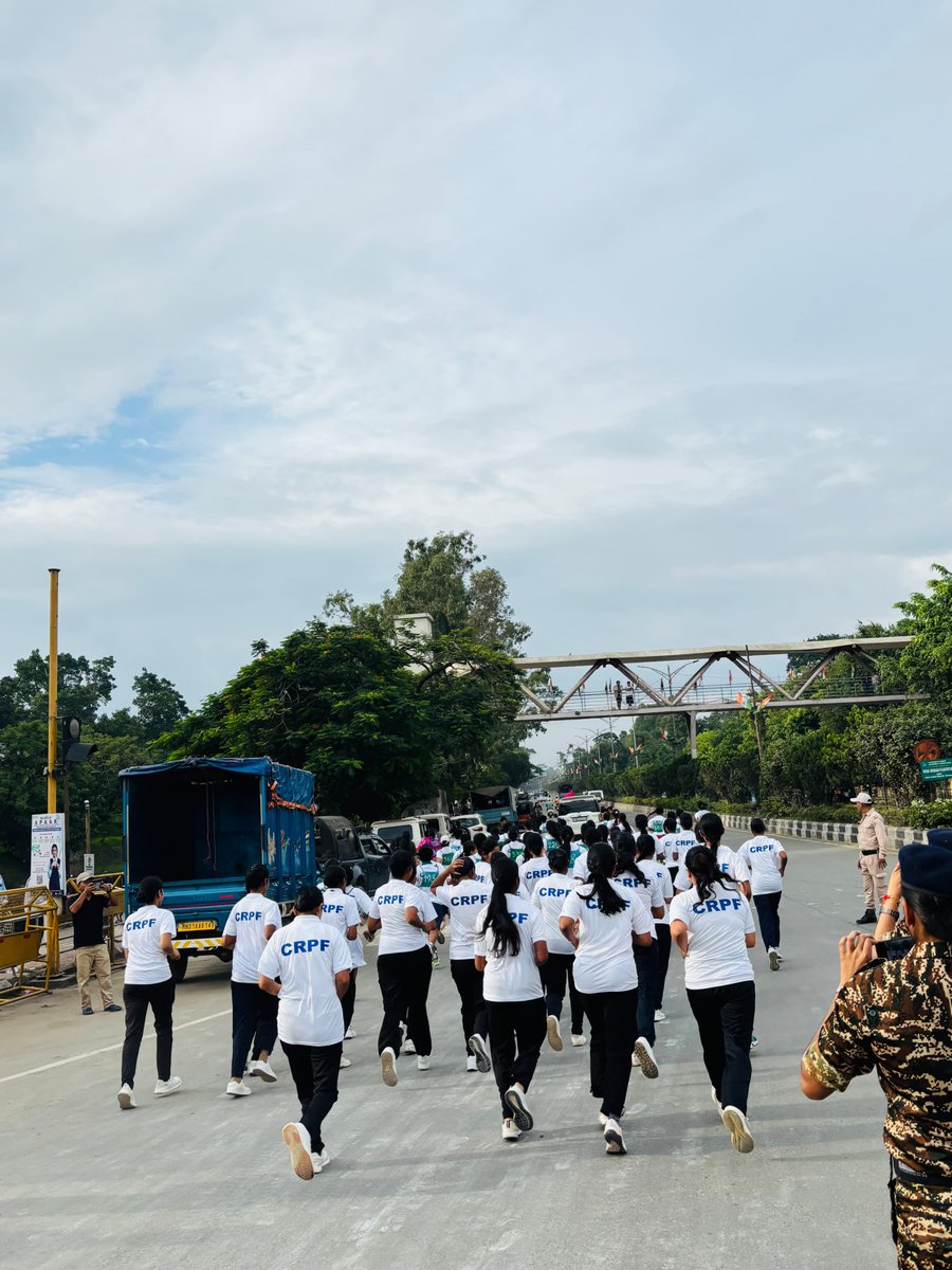 232bncrpf's tweet photo. 232 (M) BN CRPF, with Khelo India/SPANDAN (SAI), successfully organised State Level 10 Km Marathon in Imphal and Kangpokpi, Manipur. The enthusiastic participation of 228 female runners above 18 years of age conveyed the message of sportsmanship, discipline &amp; a healthy lifestyle. https://t.co/55Sr0z0p21