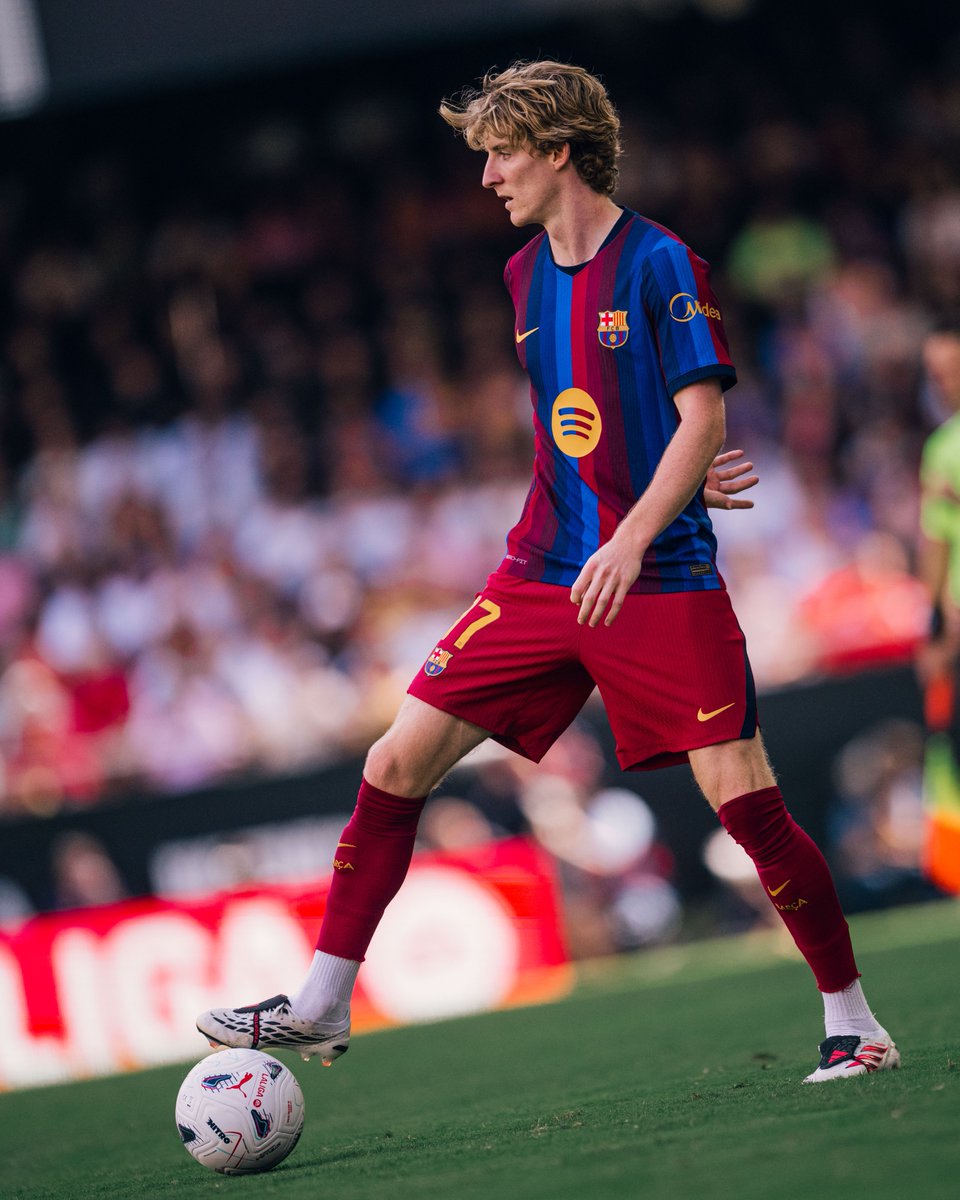FCBarcelona's tweet photo. Gordon on assist duty, again. 😱 https://t.co/mD4arQJlWk
