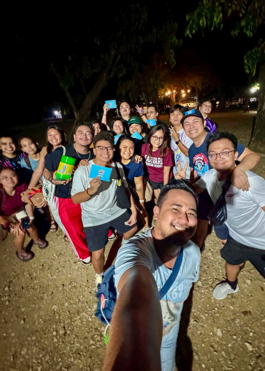 prince_je07's tweet photo. Despite the event giving us some underwhelming tone, it was the spirit of camaraderie & community that made the weekend, well, a little bit tolerable 😅
Another great turn out for #TeamCebu. Hoping for a better execution especially Wild Area in Nov @PokemonGoApp
#PokemonGO https://t.co/H2Obfi0DXD