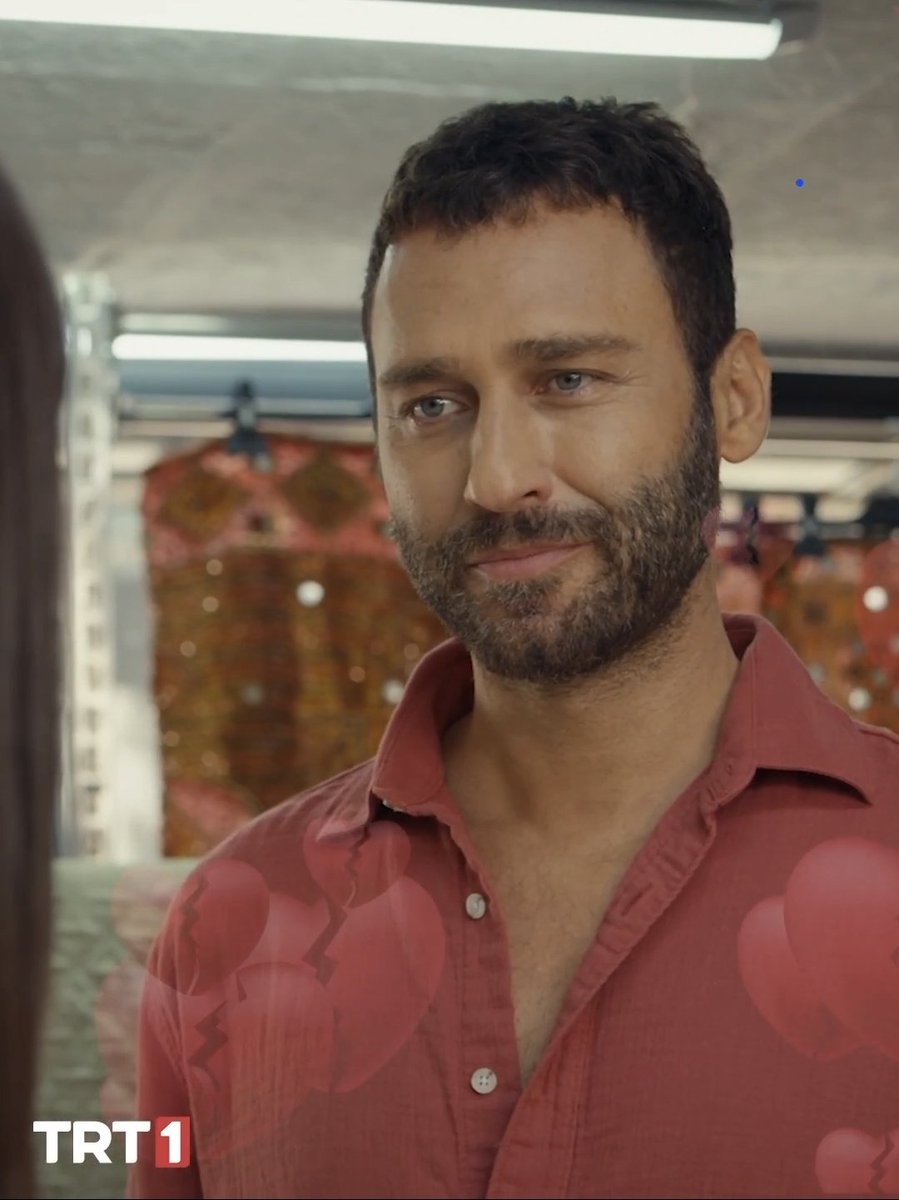 hunkar1903's tweet photo. @EvlilikGuzeldir @trt1 Atanamamış gerard butler https://t.co/Yd4QqYBsUd