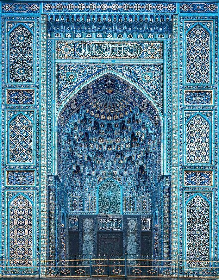 HerodotusWave's tweet photo. The ornate blue-tiled portal (pishtaq) and honeycomb muqarnas vaulting over the entrance of the Saint Petersburg Mosque in Russia. https://t.co/2sgMppSzse