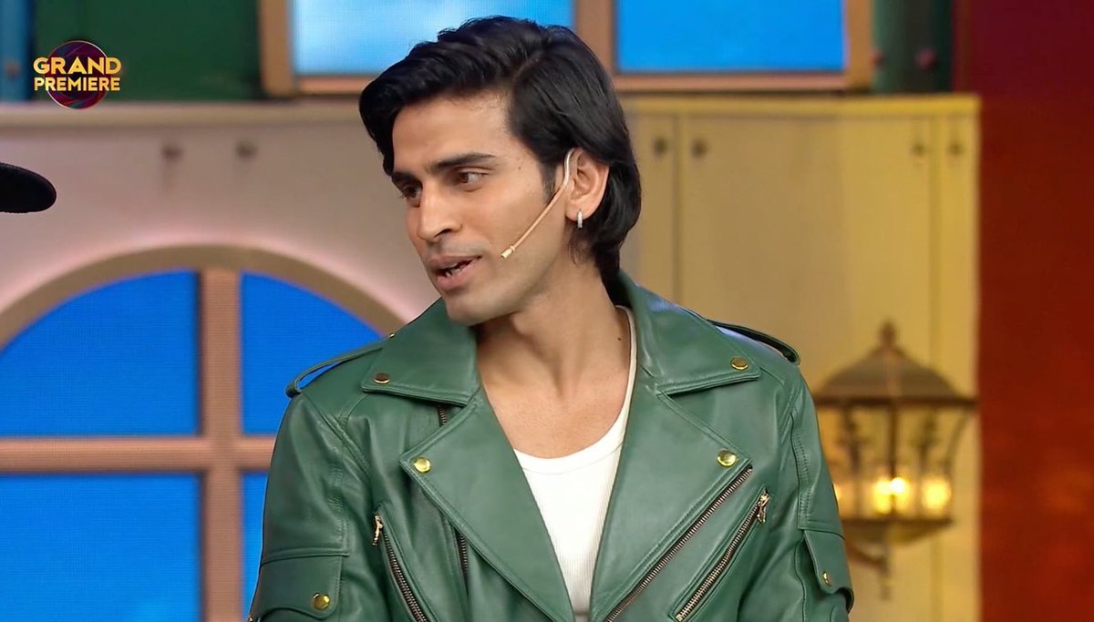 NoirDecoded's tweet photo. To win Bigg Boss, you need 3 things:

Fun – That’s exactly what made him famous in the first place.
Love Angle – Splitsvilla winner.
Tasks – Roadies winner.

Gullu has the highest chances of winning 😭

#BiggBoss20• #BB20 https://t.co/LjUVkJSL9L