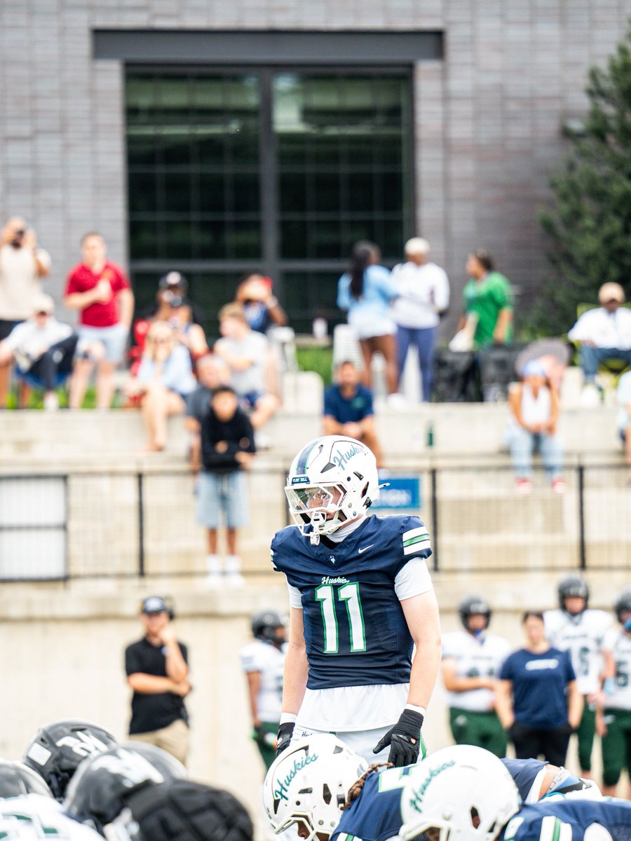 RudiErnstIX's tweet photo. Game 1 highlights vs FC
@CoachP_eterson @FlintHillFball 
 
Rudi Ernst IX
DE/TE
6’4 207lbs
Flint Hill School, VA
GPA: 2.83

#BeUnrivaled #SparkTheFlint https://t.co/UkcjfkDIUA