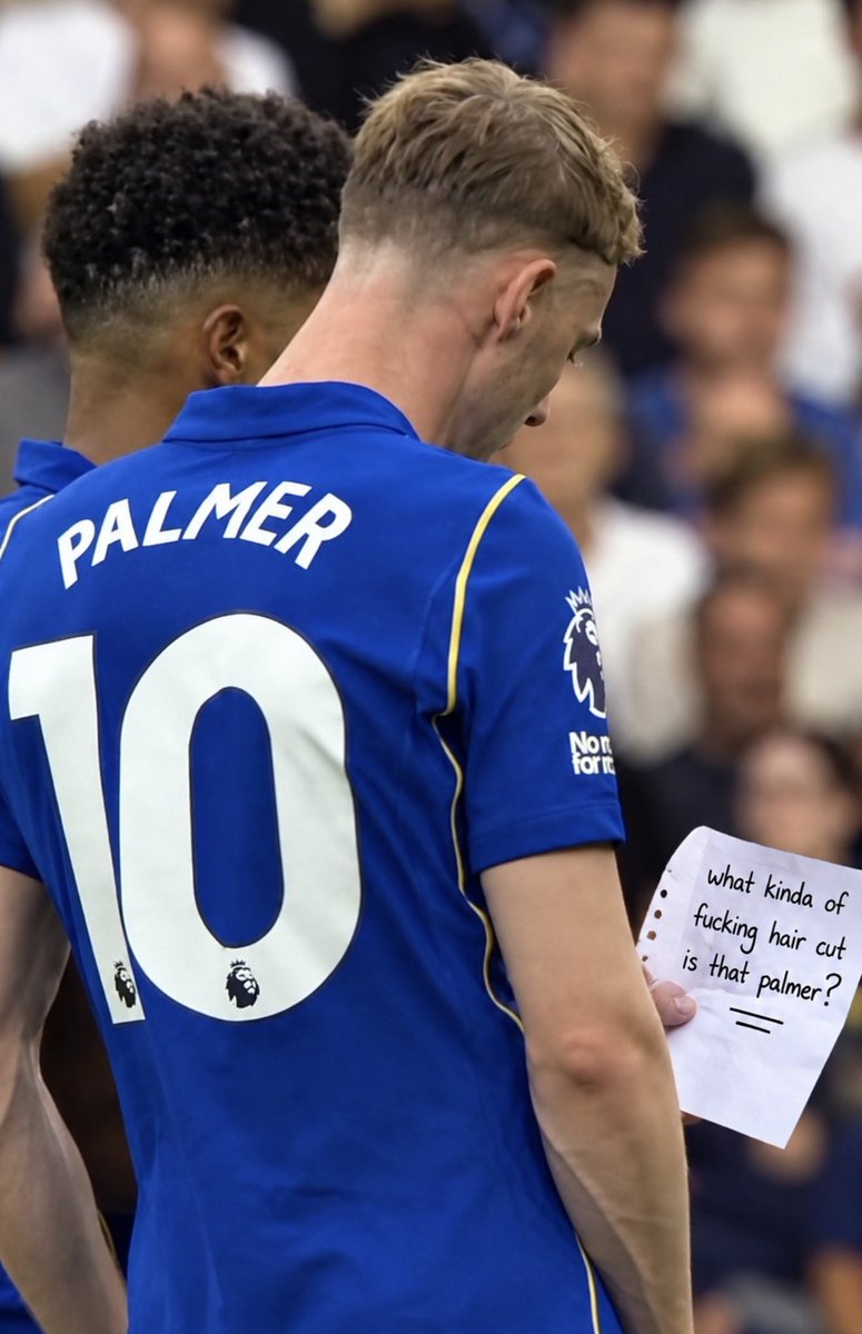 TH14GOATED's tweet photo. 🤣🤣 that note was mad! 

#Arsenal https://t.co/FIt5RIrvUz