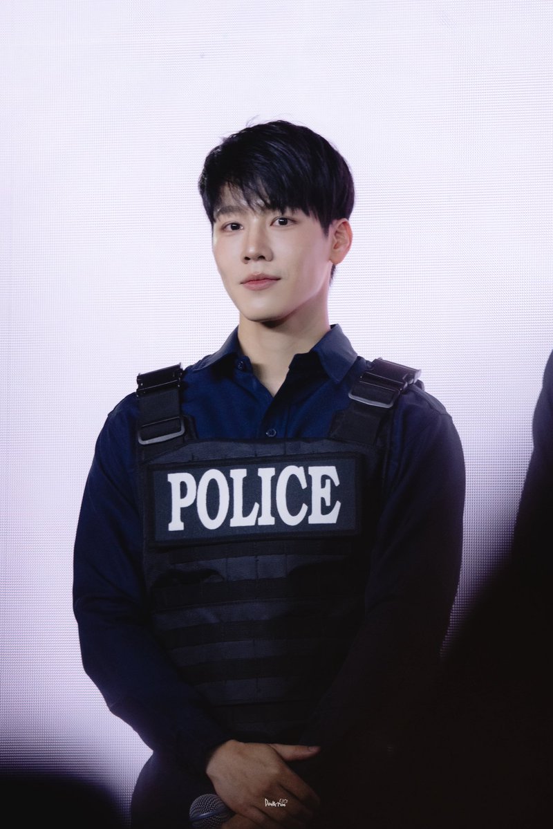 doubleminee's tweet photo. ☀️

หนุ่มปัดเป๋ 😄

: ☻ #warwanarat @warwanarat ･ﾟ

POLICE IN LOVE PREAW CHARITY PARAGON
#SiamParagonxPreawxPIL

 ｡:ﾟ #dbmsnapp☺︎︎☻︎ https://t.co/nfZ9nu2zq0