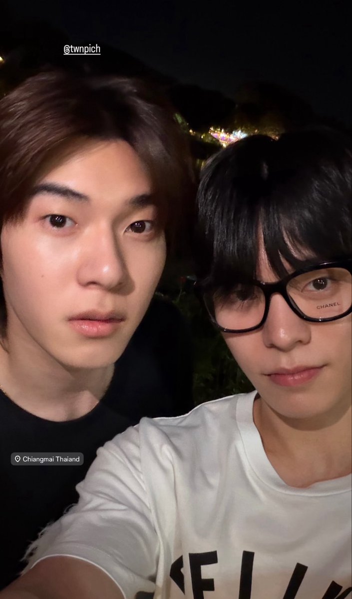 mydrma_space's tweet photo. y’all know who went to chiang mai in 2022 and returned as a couple right??? 

ttp yall want to plagiarize that second picture so bad 😩😔😔 https://t.co/HGJaFgav2R