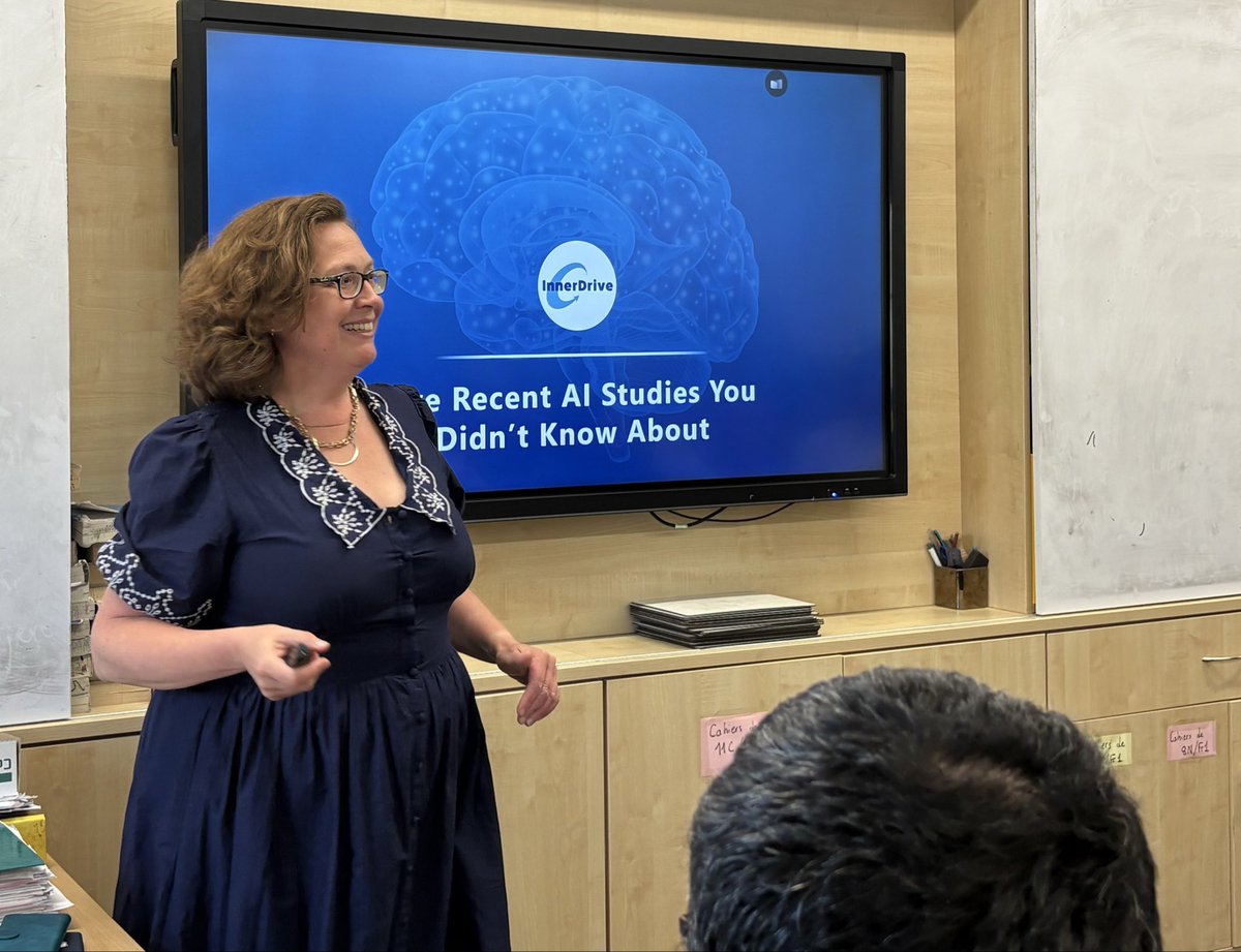 BradleyKBusch's tweet photo. At #red26 @Inner_Drive staff spotlighted over 50 peer review studies
This covered AI, retrieval, belonging, resilience, explanations, metacognition, feedback & questions
We are ‘google translate’ for research. Our focus is on making research accessible, illuminating & practical https://t.co/t8kfm0XwFR