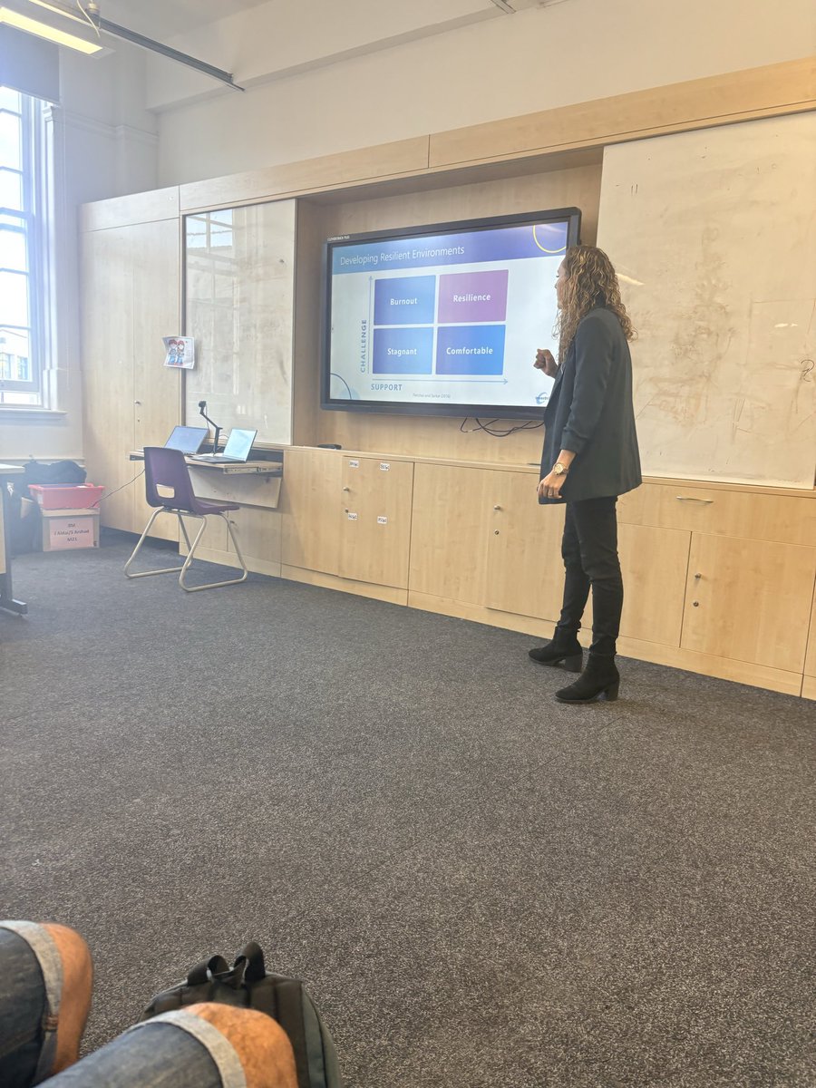 BradleyKBusch's tweet photo. At #red26 @Inner_Drive staff spotlighted over 50 peer review studies
This covered AI, retrieval, belonging, resilience, explanations, metacognition, feedback & questions
We are ‘google translate’ for research. Our focus is on making research accessible, illuminating & practical https://t.co/t8kfm0XwFR