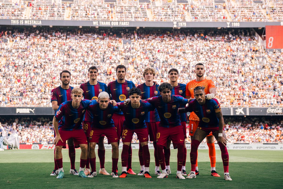 FCBarcelona's tweet photo. Hope your week hits as hard as this XI. https://t.co/Pada7ees2F