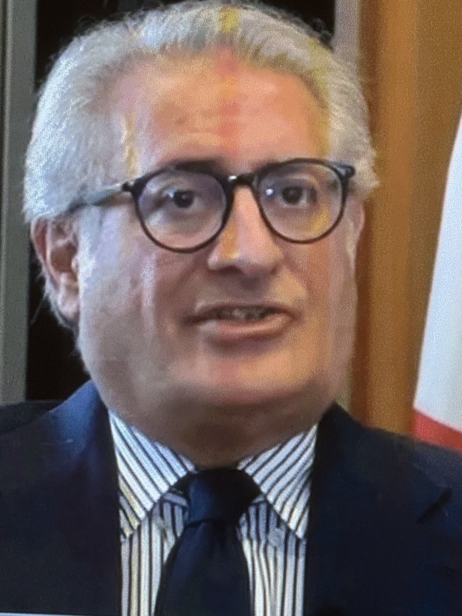 rogendanisalcon's tweet photo. Cara Giorgia, #Ferrarese dei #giochidelmediterraneo merita di essere  #ministro. #Sport o #lavoripubblici https://t.co/dkJNaNlhSh
