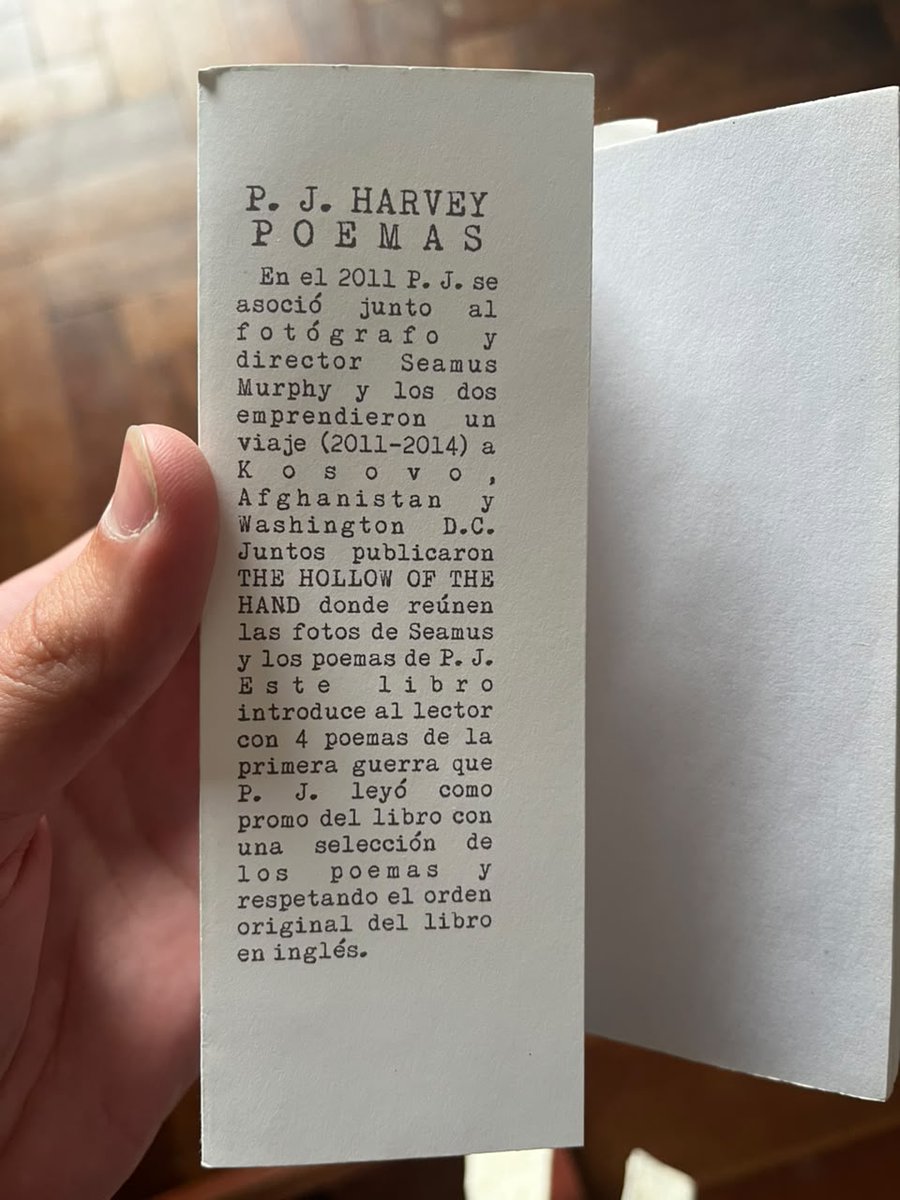 joagulli's tweet photo. creo que encontré el objeto más PERFORMATIVO de todos los tiempos https://t.co/pDqwtfauKN