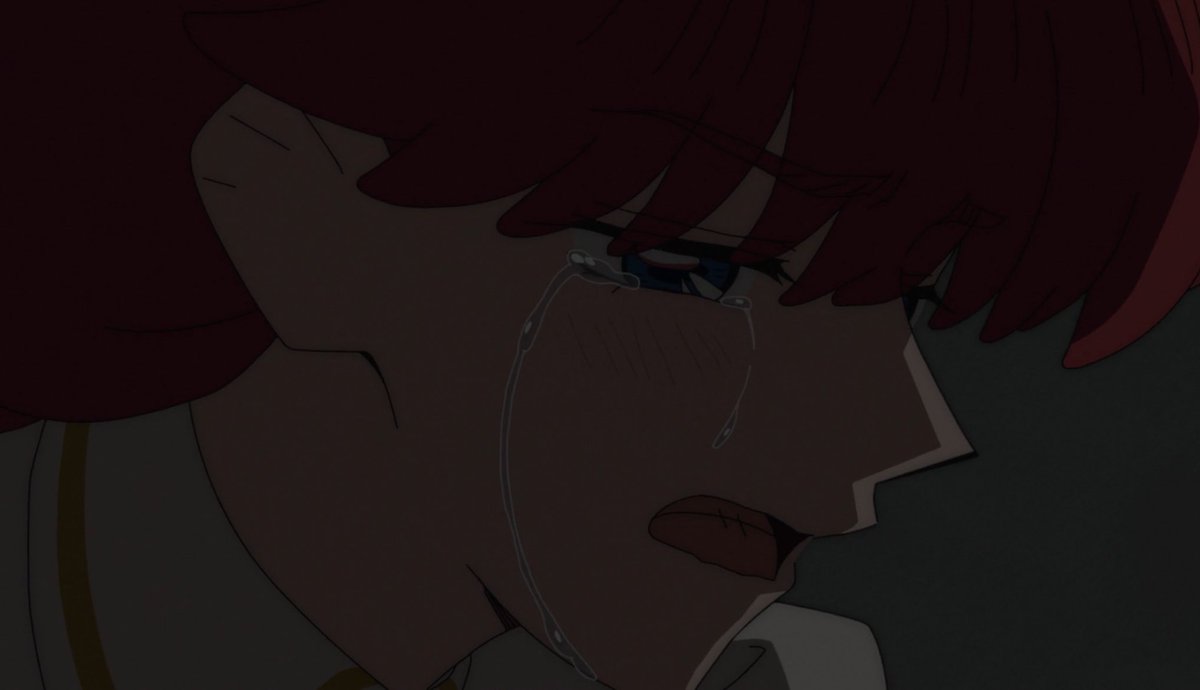 Imparrrr's tweet photo. It’s clear Lara will do anything to avoid hurting Mari…maybe even stabbing herself so the blade doesn’t reach her true love? 
Either way, I don’t think Mari will get hurt at all (only emotionally) https://t.co/YY1VXrdIch