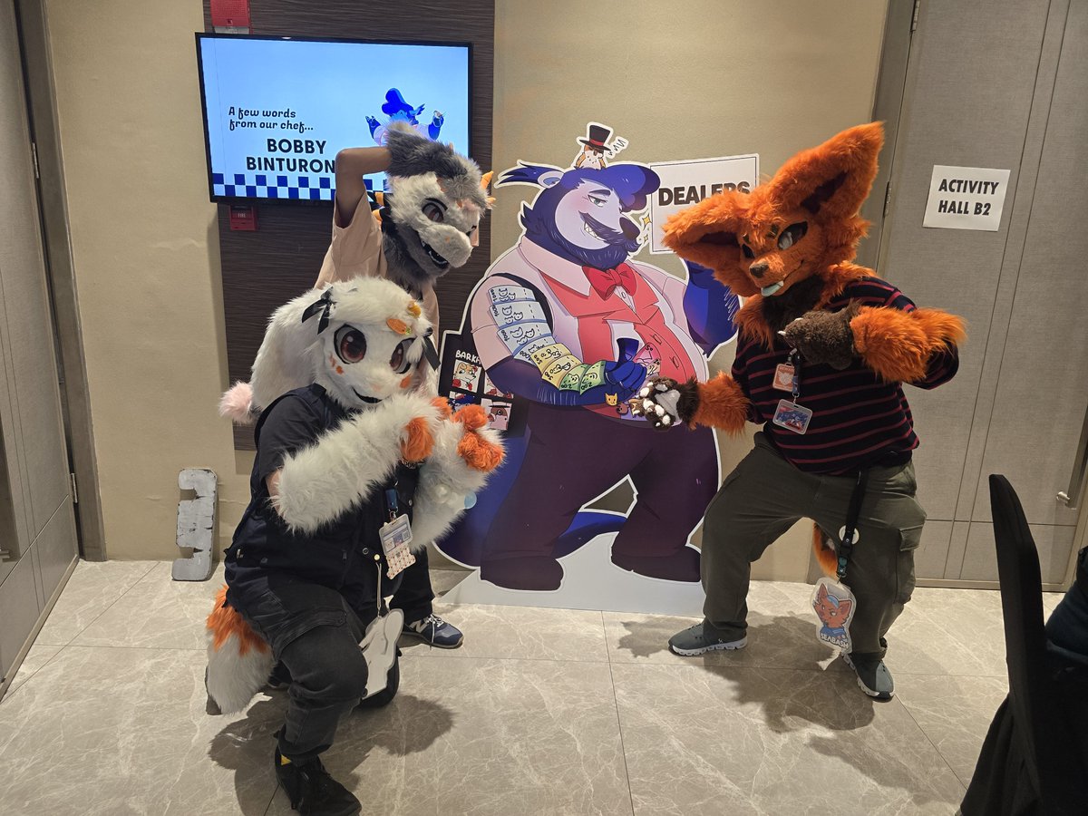 Seabashed's tweet photo. My boys, I did pre-visualization concepts art on this suits! https://t.co/hmaCvr04Tp