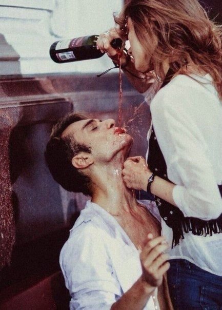MilesInTheDarkk's tweet photo. Drunk on you. https://t.co/Cy6llFUVTP