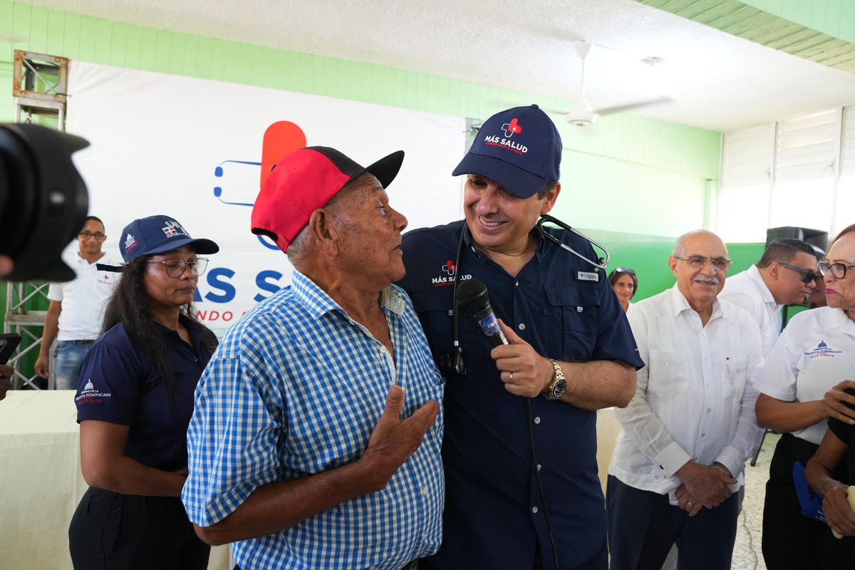 Panoramard1's tweet photo. Más de 4,500 personas se beneficiaron de servicios de salud gratuitos durante jornada del Ministerio de Salud en Mao https://t.co/2LD4rowwlQ
@SaludPublicaRD @vicatallah #MasSalud https://t.co/kmTnfKorNE
