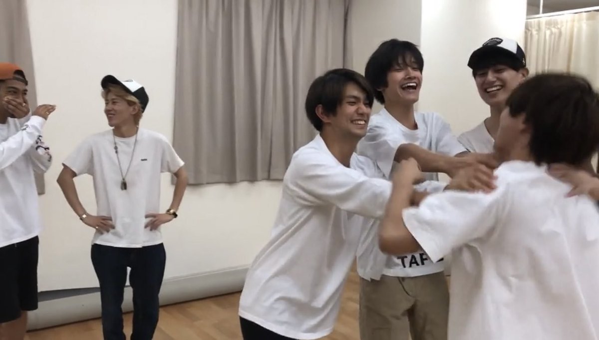 AsetsRkrv_xi's tweet photo. だいすき https://t.co/6X8MpehFsn