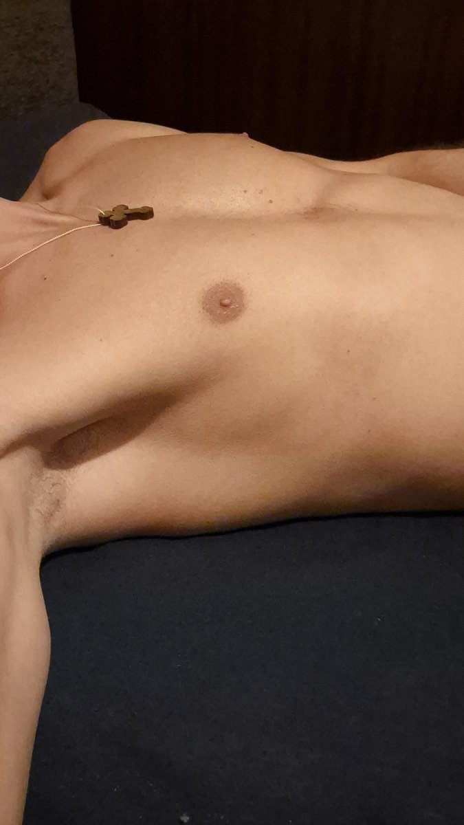 nikkoofgq's tweet photo. Best time relax time #gaybali https://t.co/WpmOiJVDry