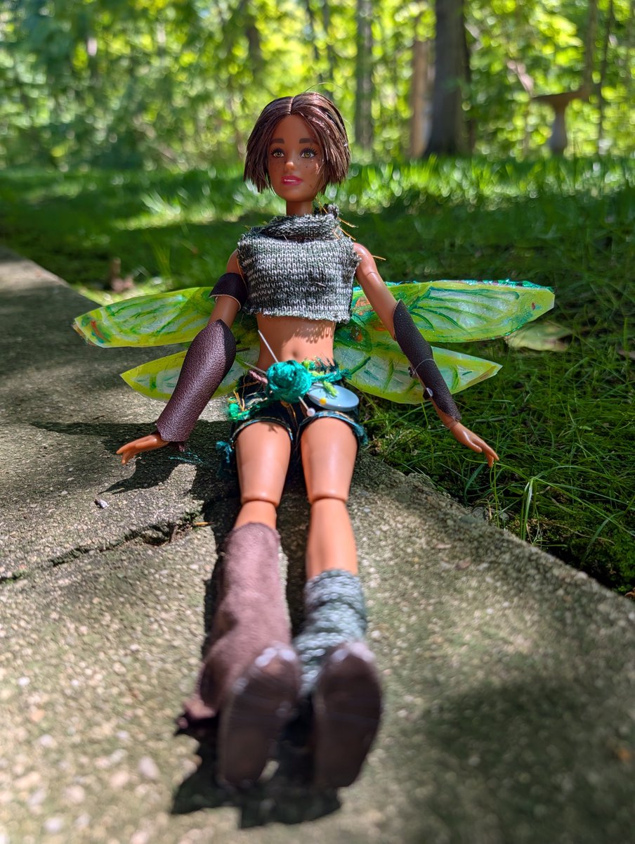 thishasbeencary's tweet photo. Thimble!
I figured she'd be a fun little prop for my Campaign 4 cosplays, so I spent a little time customizing a doll to look like her. 😌
#criticalrole #criticalrolecosplay #thimble https://t.co/y3ptoqCEOd