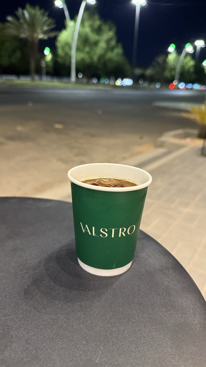 mashaeir555's tweet photo. عندما يأخذني الحنين لك
أتذكرك
لأنك بكل بساطة
اول شي
وكل شي
وأجمل شي https://t.co/UKLFJ7JO4M