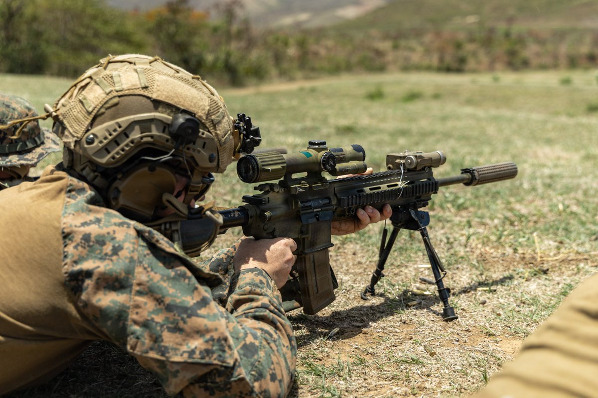 The24MEU's tweet photo. Range Day
@USMC with #v32, #lcf24, conduct a long bay range in Puerto Rico.
U.S. military forces are #deployed to the @Southcom area of operation in support of #jtfwhem, and @DeptofWar-directed operations. https://t.co/Tll17EltuB