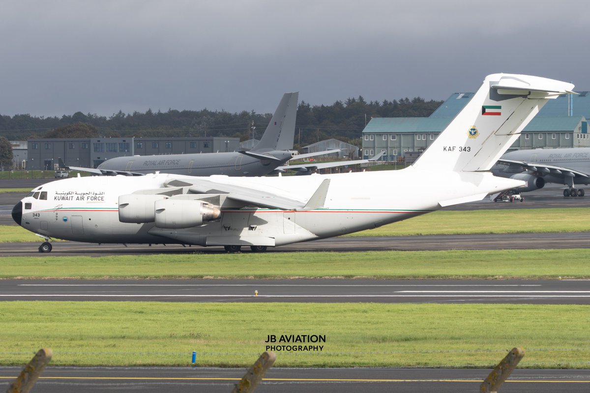 jackaviation69's tweet photo. past few days... post 1
#prestwickairport #usaf #raf #kuwaitairforce #c17 #c130 #voyager https://t.co/72B5GN1m39