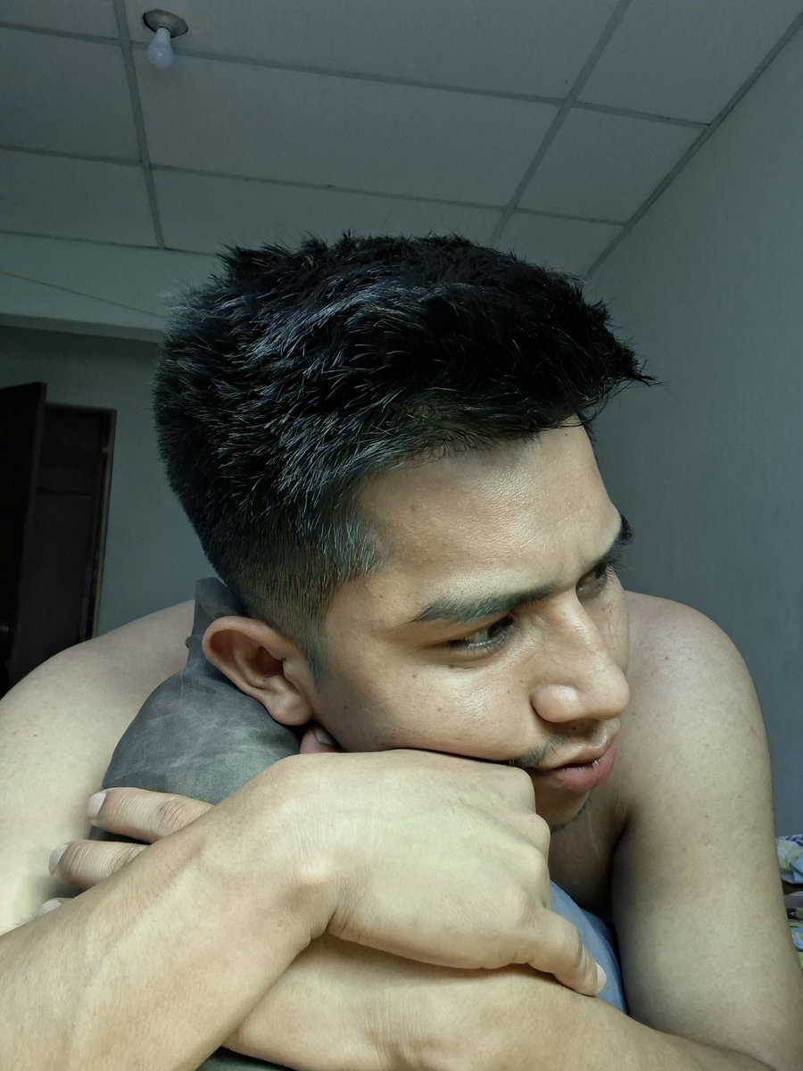 NelsonjMontezu1's tweet photo. Xtraño tanto de ti 😕❤️ https://t.co/1e0yEBEtb0