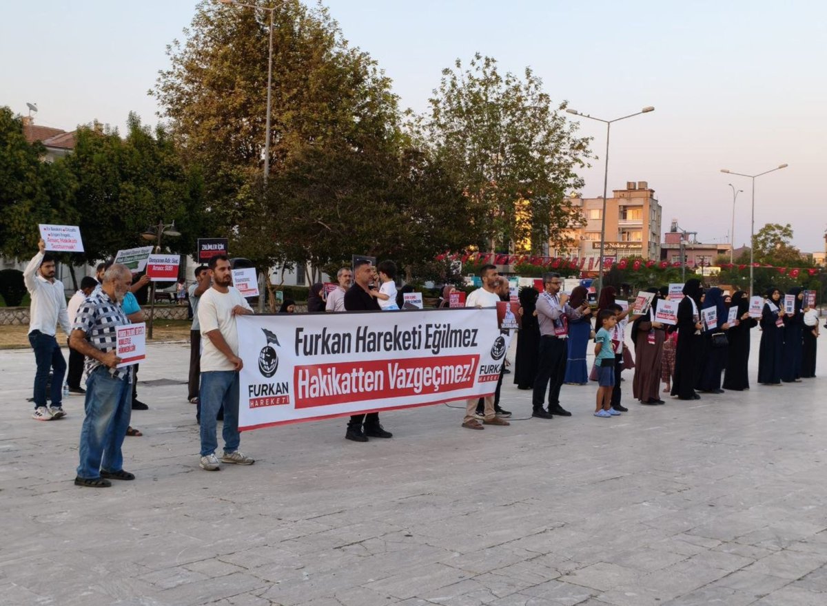 fhoncunesil's tweet photo. Zindan duvarları hakikatin önüne set çekemez. Kardeşlerimize yaşatılan hukuksuzlukları kamuoyuna duyurmak, tecridi ve hak ihlallerini teşhir etmek en meşru hakkımızdır. Mücadelemiz devam edecek!

Özgürlükiçin Meydandayız
FurkanGönüllerine Ozgürlük

📍Ceyhan https://t.co/Yjhjgwsyxa