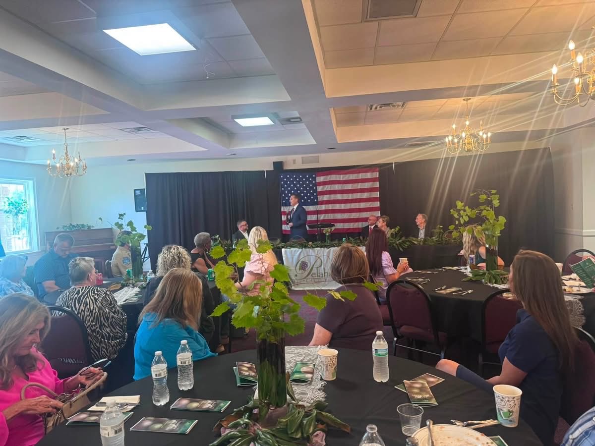 TindellSean's tweet photo. Enjoyed attending Pelahatchie Mayor Karl VanHorn’s annual prayer breakfast at the Pelahatchie Baptist Church.  @RepMichaelGuest provided an excellent review of the life of Moses focusing on the importance of following God’s plan for us. https://t.co/IRn50H2sPN