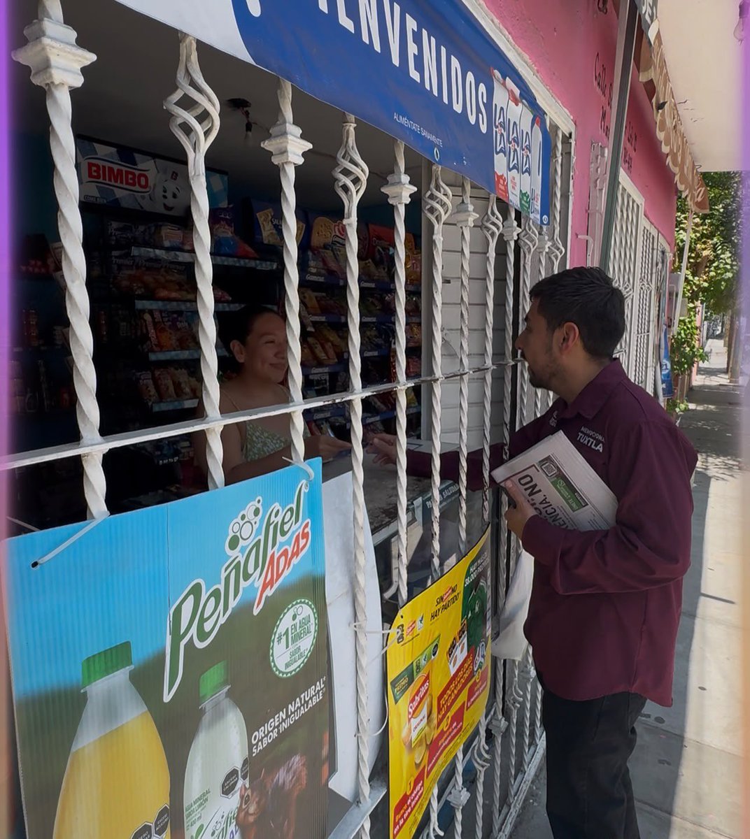GuillermoSRguez's tweet photo. Seguimos recorriendo casa por casa, tocando puerta por puerta para organizar a nuestro partido movimiento. 
¡Qué viva Morena! 
@PartidoMorenaMx https://t.co/loQ265vFwr