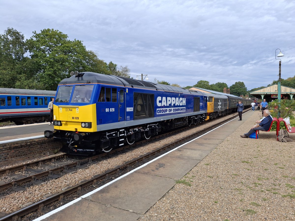 thomas_adderley's tweet photo. 31210, 33108, 60028 &amp; 31108 At The Bluebell Railway Diesel Gala Part 2. https://t.co/olOKY9QZI5