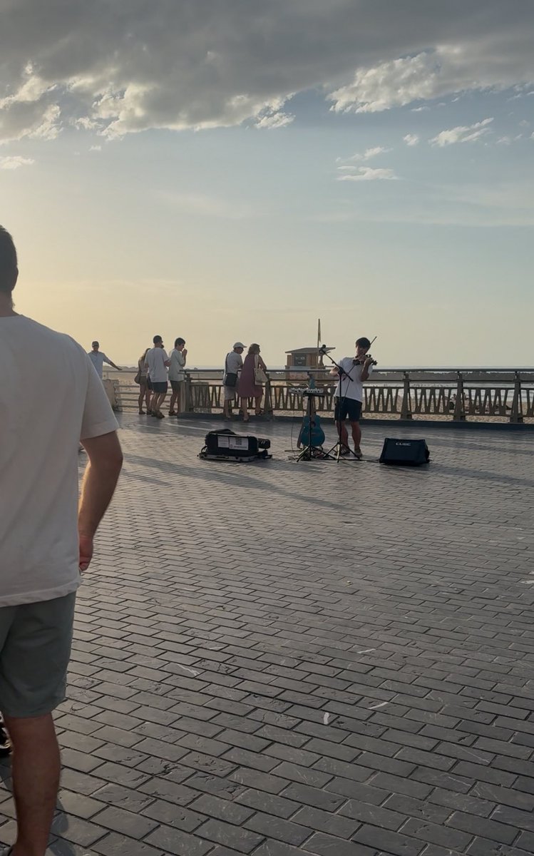 GeeralG's tweet photo. A veces me cuesta creer que desde que conocí este lugar supe que viviría aquí y efectivamente, vivo aquí ❤️ https://t.co/20Tx2bYaKk