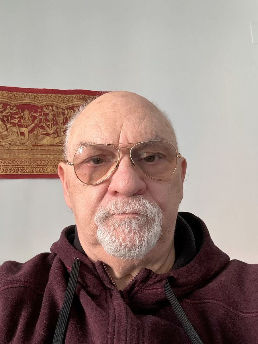 daritzalabebe's tweet photo. do i look good enough for you? https://t.co/E4GQkYjSNe