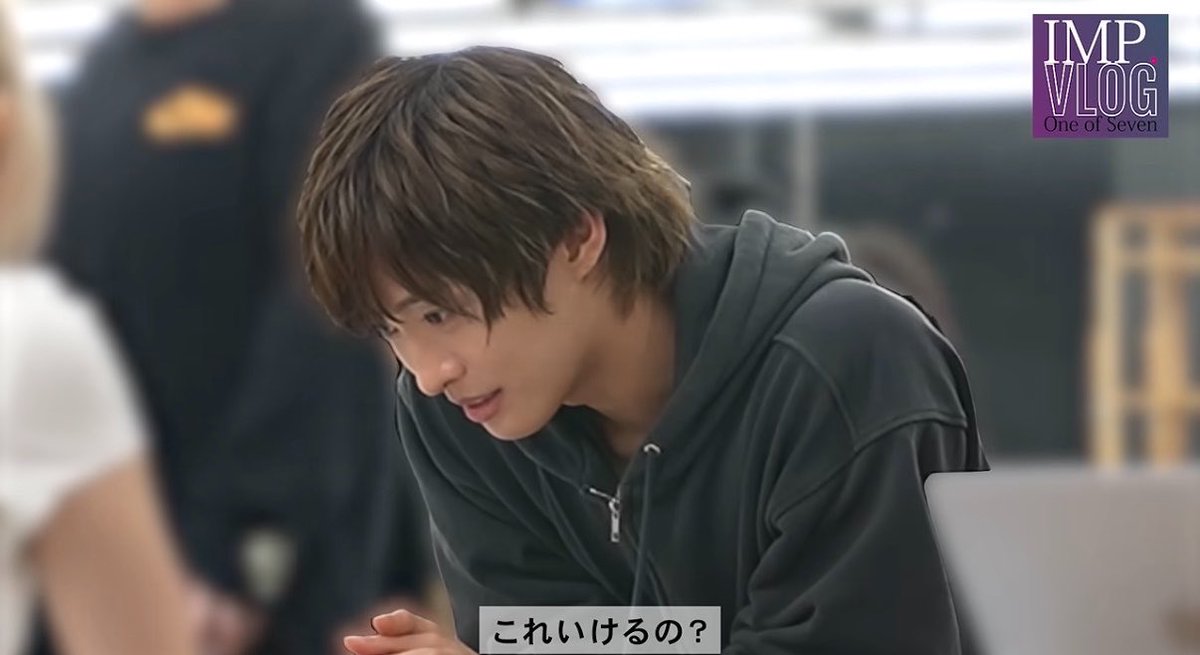 _e__as's tweet photo. 打ち合わせ中の新くん普段こんな感じなんだ〜となって何回も見ちゃうめろ死に案件(ᐡ⸝⸝- -⸝⸝ᐡ) https://t.co/uIgTHFcehP