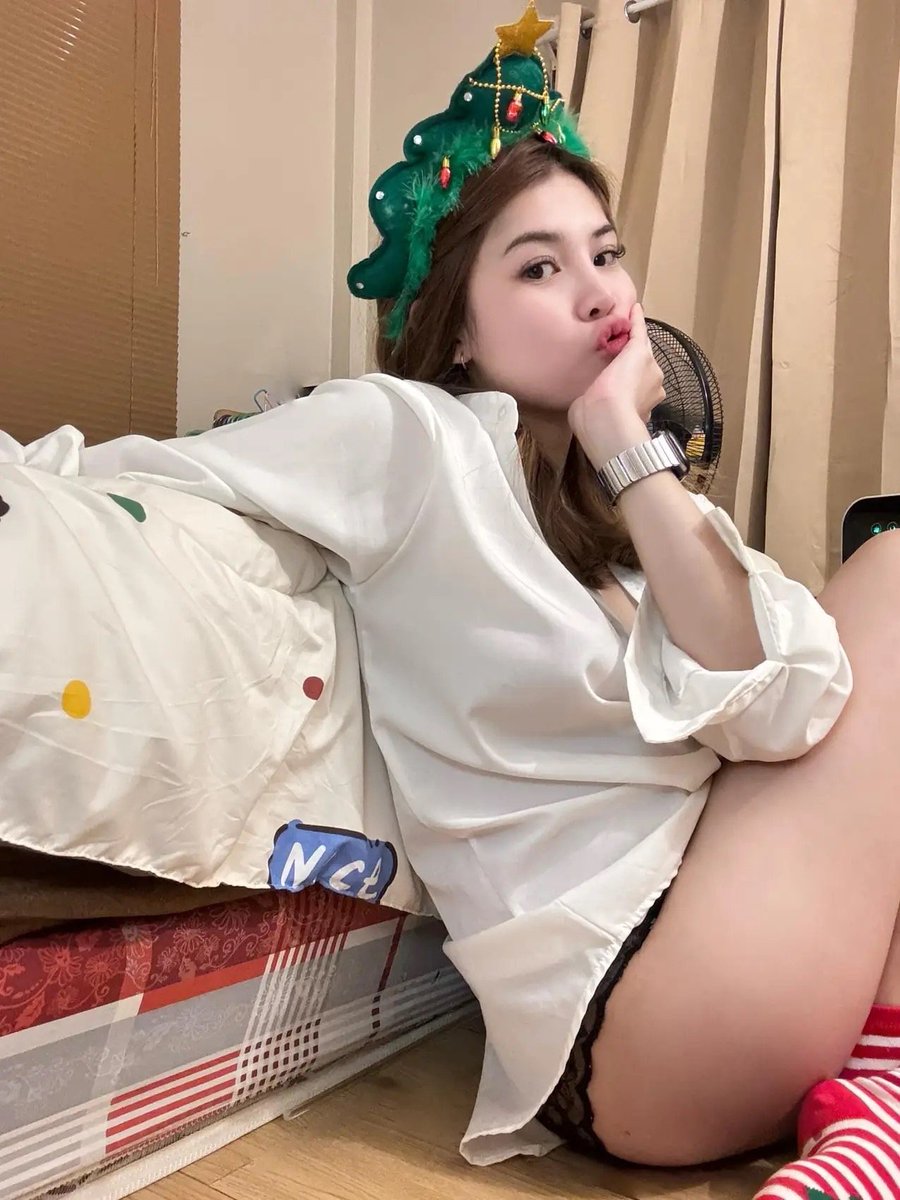 finfin1234f's tweet photo. ครูแนน อยากขึ้นครูเลย (ทางบ้านฝากมา) https://t.co/PqFbwxgtpy