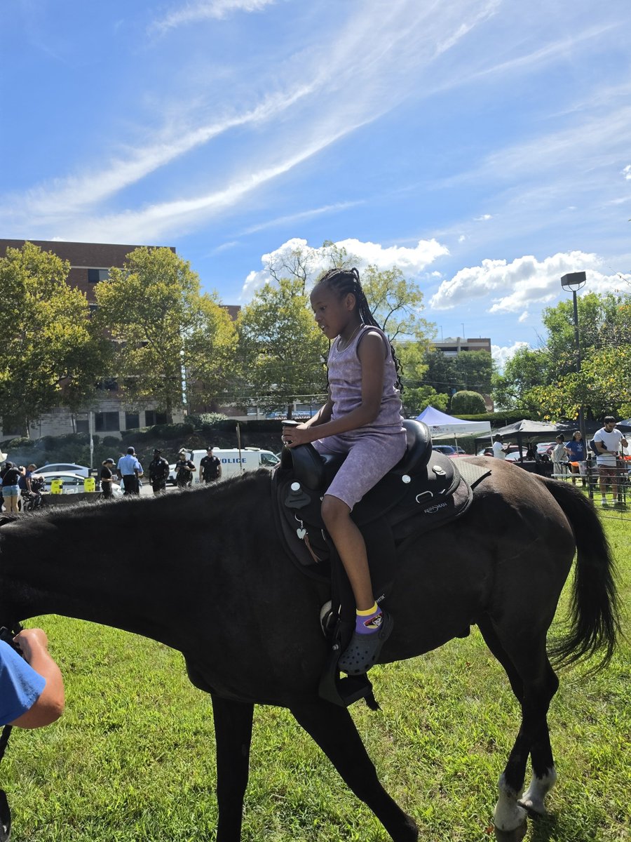 PPD35Dist's tweet photo. Thank you to everyone that came out to our Unity Day event. 

Seeing Broad St. filled with families, beautiful cars, music, laughter, and smiling faces is exactly what Unity Day is all about—bringing our police and community together for a positive day everyone can enjoy. https://t.co/P6xbZLFffZ
